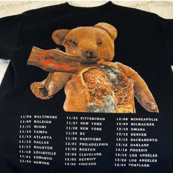 Travis Scott Astro World Wish You Were Here Tour Graphic T-Shirt - Picture 2 of 3